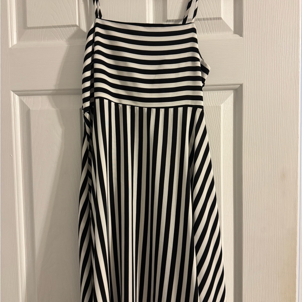 Cupshe Black and White Striped Maxi Dress - Picture 4 of 4